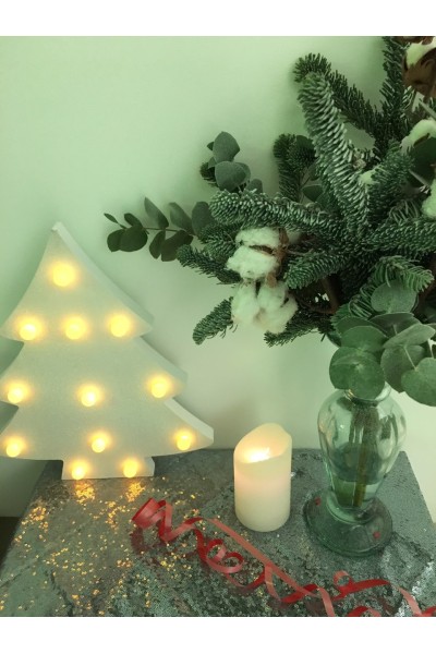 Ялинка з дерева з діодами