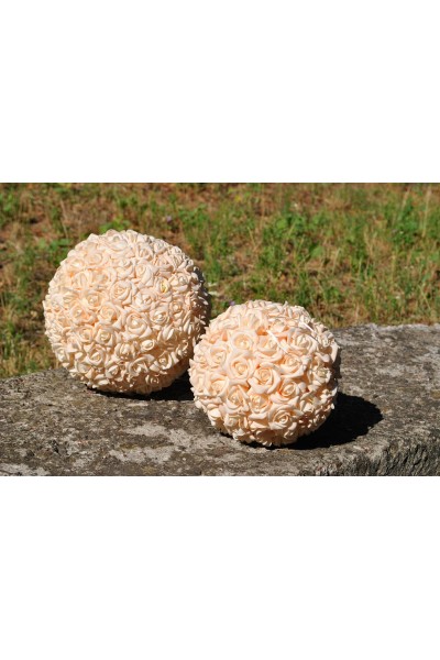 Кулі з троянд