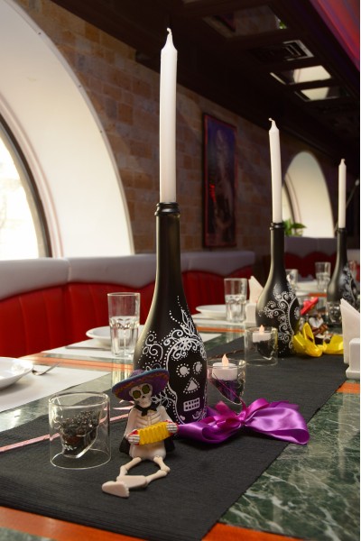 Пляшка в мексиканскому стилі