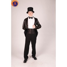 Костюм с фраком