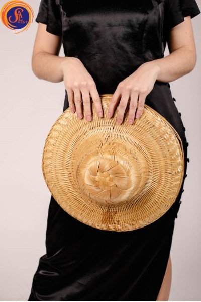 Азиатский головной убор 2