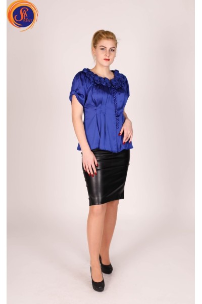 Блуза с розами синяя
