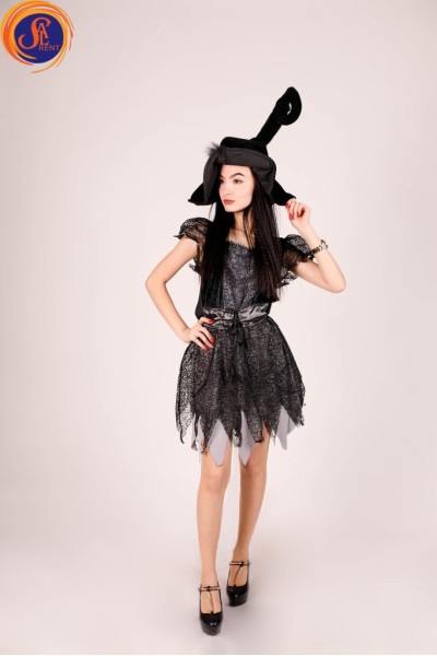 Маленька відьмочка