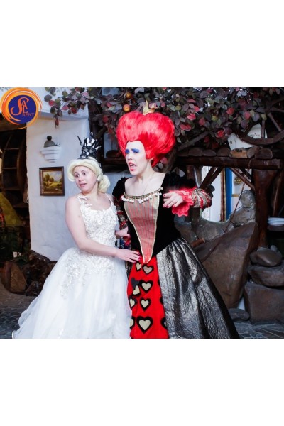 Аліса в країні чудес