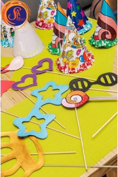 1 рік «Політ нормальний»