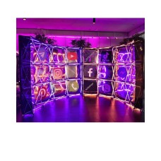 Фотозона «Соціальні мережі»