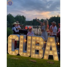 Літери з лампочками