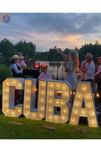 Літери з лампочками