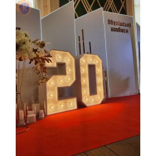 Цифри з лампочками