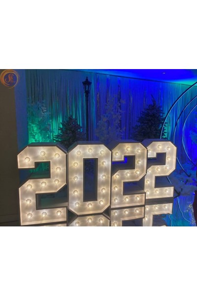 Цифри з лампочками