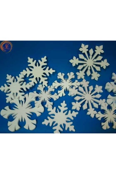 Сніжинки із Пінопласту
