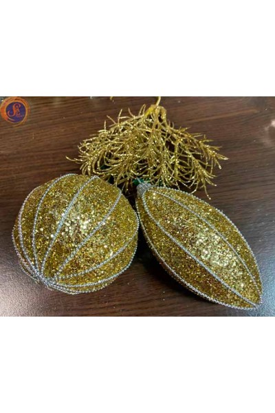 Новорічні золоті іграшки