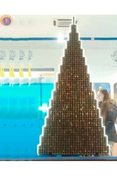 Ялинка з паєток