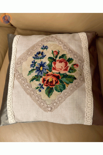 Подушки старовинні з вишивкою