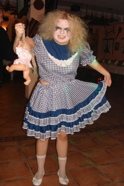 Зла дівчина