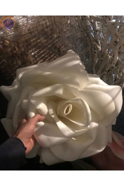 Квіти з ізолону