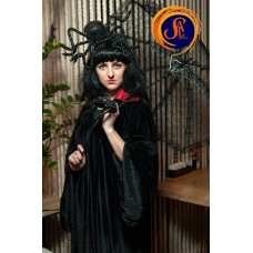 Чорна вдова, Відьма