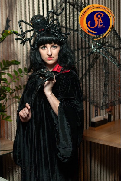 Чорна вдова, Відьма