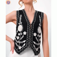 Жилетка з вишивкою