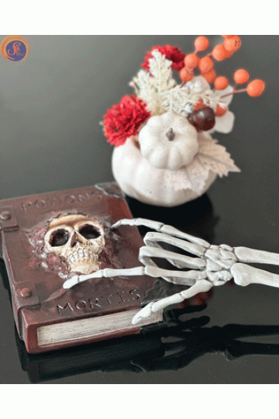 Книга Мертвих