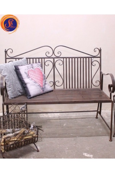 Лавка кована