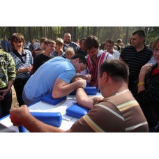 Стіл для армреслінгу