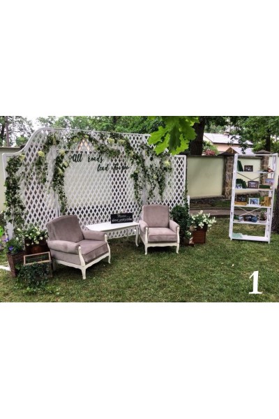 Весільна фотозона