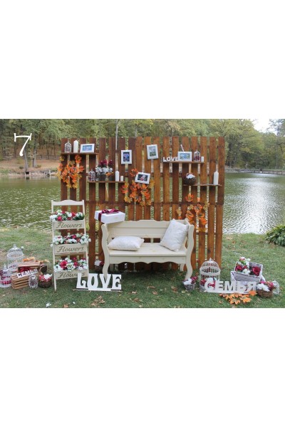 Весільна фотозона