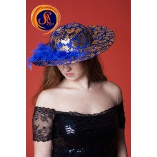 Шляпа з золотими узорами