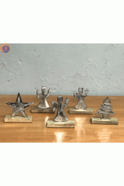 Новорічні статуетки