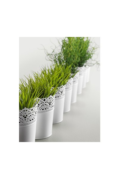 Кашпо з мереживом