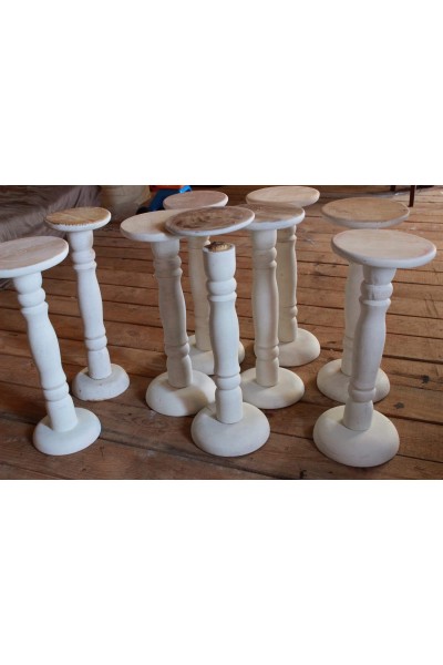 Підставки білі з дерева