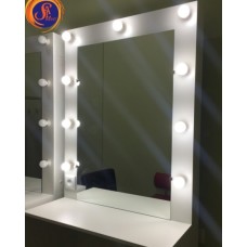 Стіл для візажу