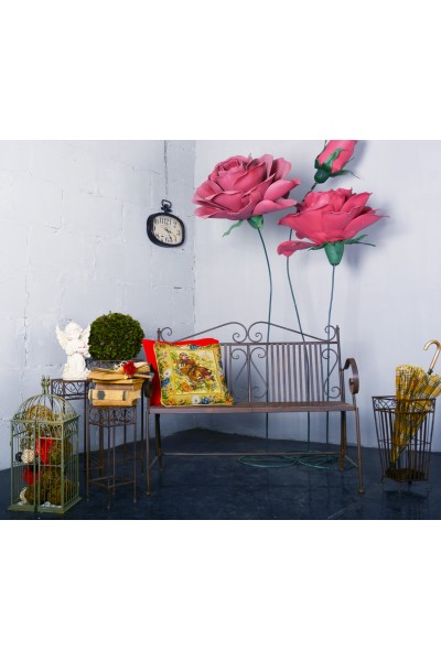 Ростові квіти на ніжці