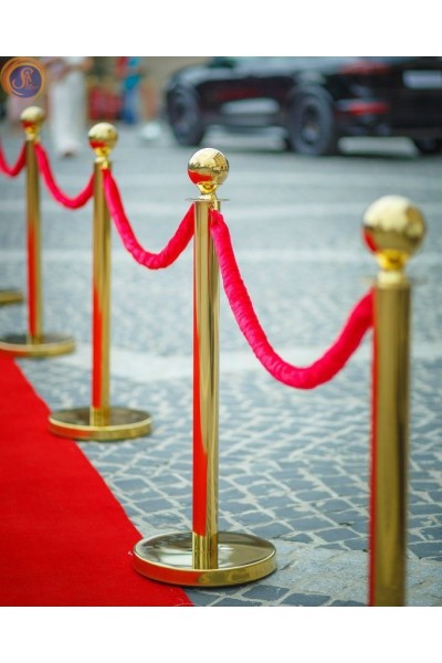 Стовпчик огороджувальний золотий