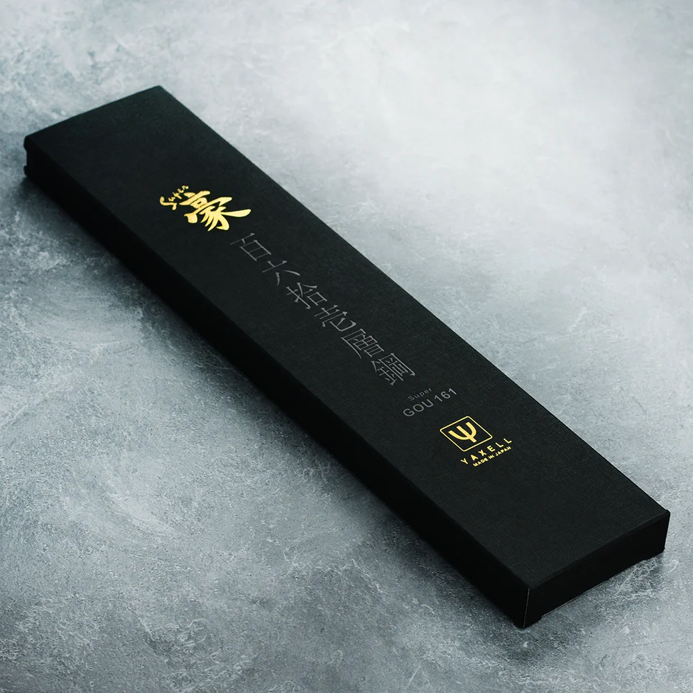 Ніж Сантоку 125 мм дамаська сталь, серія SUPER GOU Yaxell 37112 - Фото 4 Ніж Сантоку 125 мм дамаська сталь, серія SUPER GOU Yaxell 37112