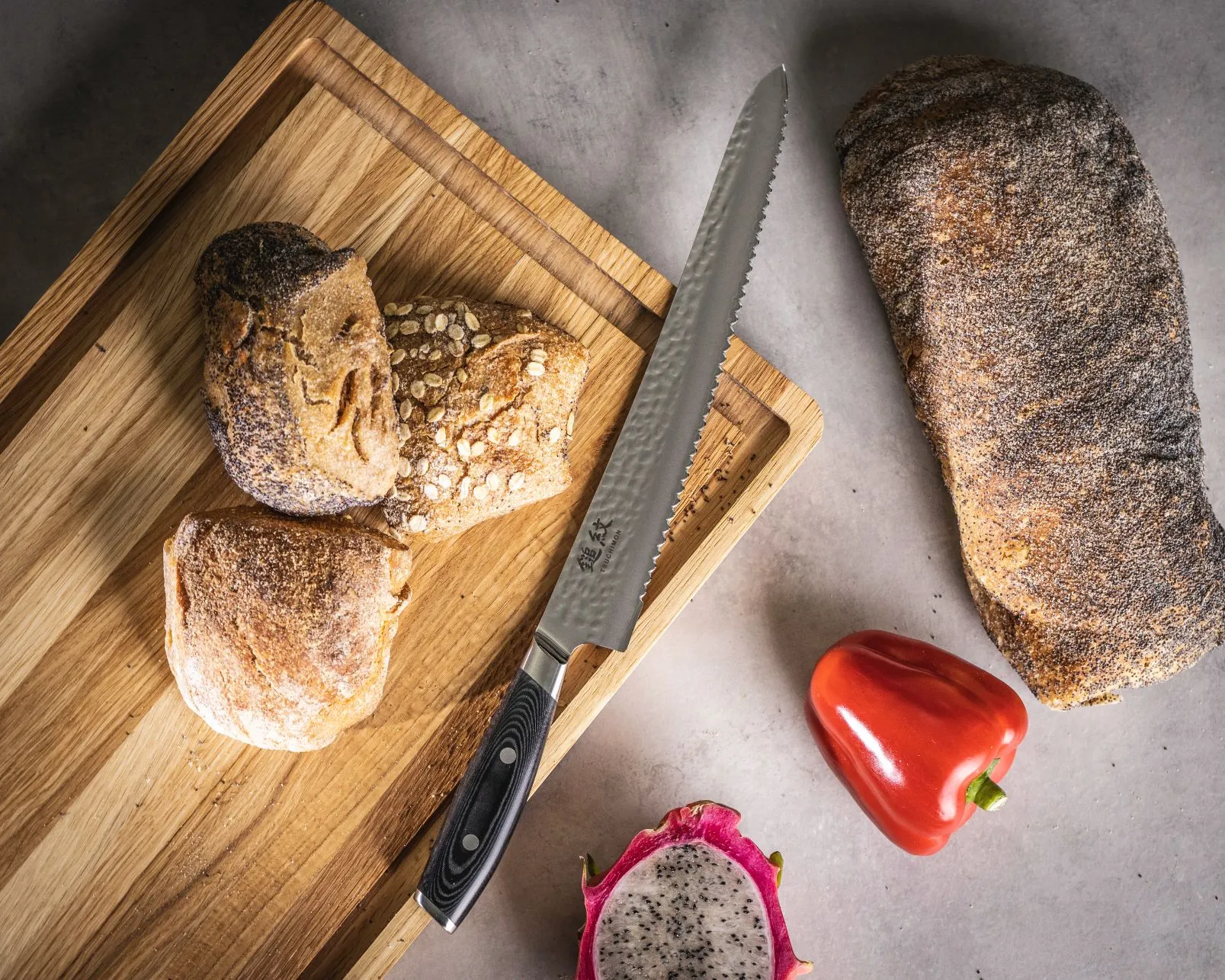 Японські ножі для хліба Yaxell - легка та точна нарізка