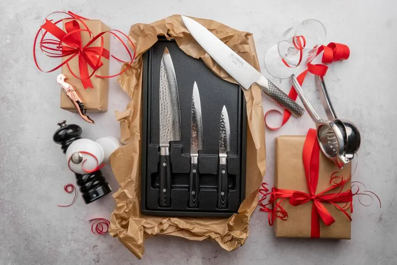 Подарунок чи табу,чи можна дарувати японський ніж
