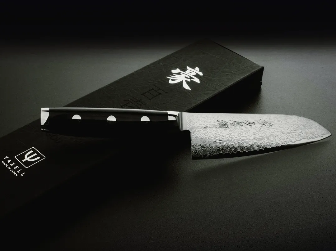 За лаштунками Yaxell